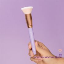 02 Round Foundation Brush Nejha