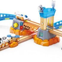 Hape Railway Ξύλινος Σιδηρόδρομος Αποστολή Στο Διάστημα (E3798)