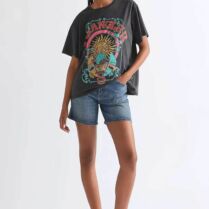 Wrangler® γυναικείο ψηλόμεσο denim σορτς πεντάτσεπο Relaxed Fit "Cowboy" (5") - 112378216 Denim Blue
